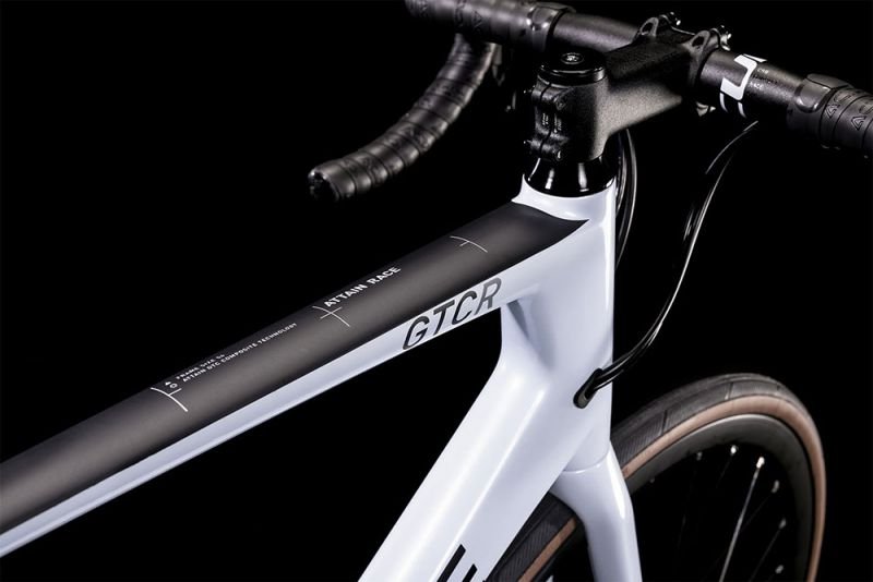 Cube Attain GTC Race frostwhite´n´carbon – Bild 2